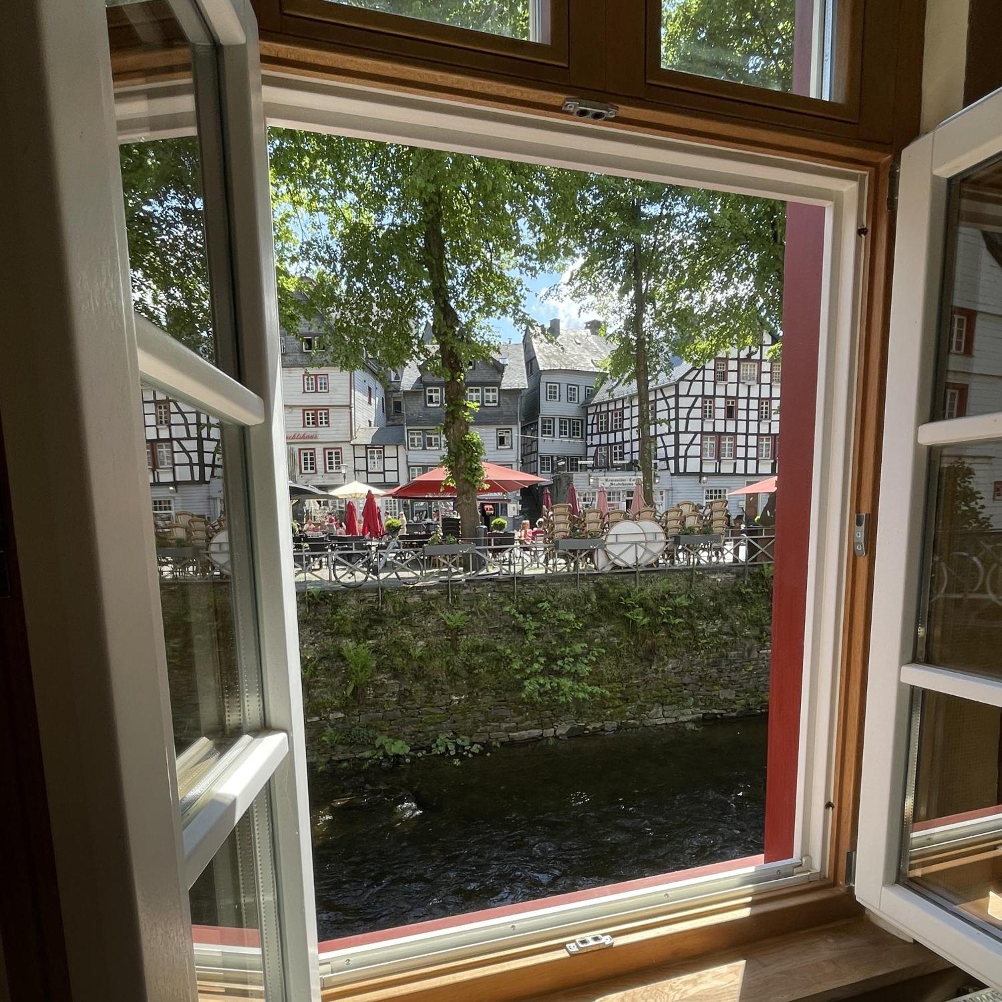 Apartment Am Fluss Im Haus An Der Rur Monschau Exteriér fotografie